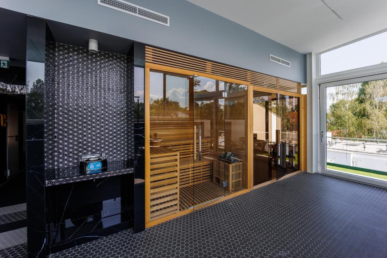 Villa Bauhaus Penthouse Wellness Apartman 希欧福克 外观 照片