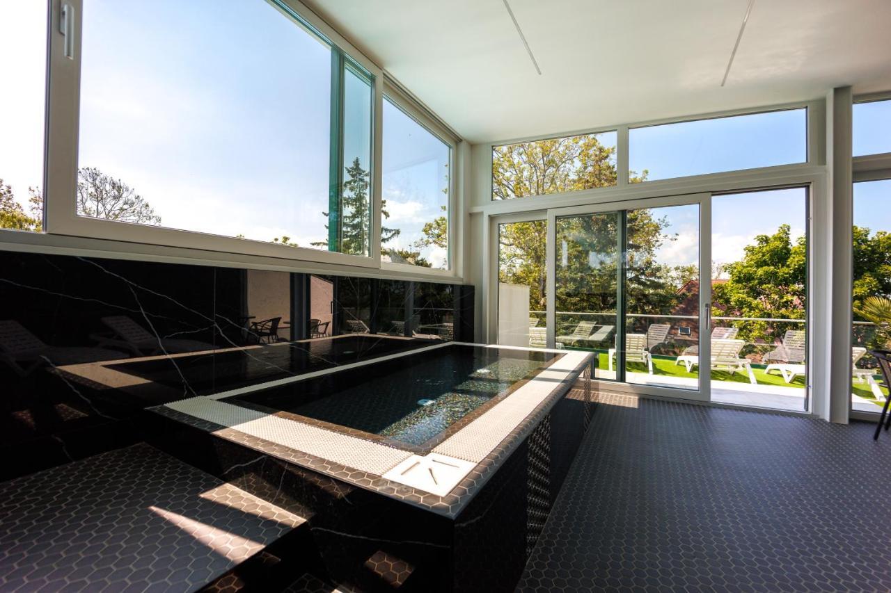 Villa Bauhaus Penthouse Wellness Apartman 希欧福克 外观 照片