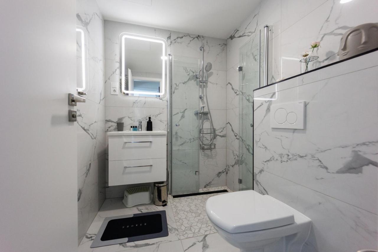 Villa Bauhaus Penthouse Wellness Apartman 希欧福克 外观 照片